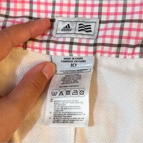 Adidas Golf Skirt Size 10

#1063 - Picture 8 of 13